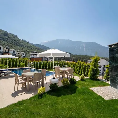 Serene With Private Pool And Vast Calming View In Oludeniz, Fethiye Apartmán